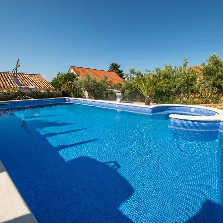 Apartman Andjelka-6 *