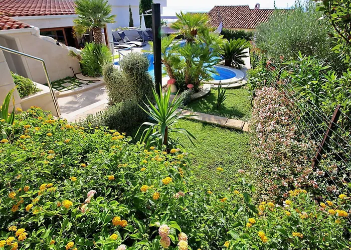Apartamento Andjelka-6 By Interhome