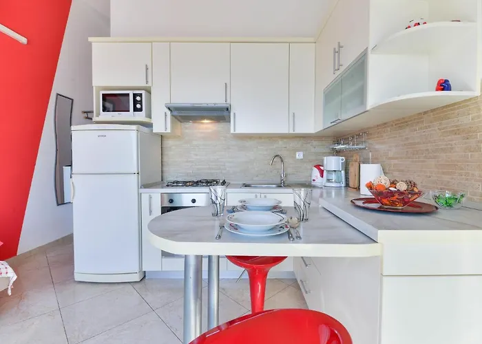 Appartamento Andjelka-6 By Interhome Traù