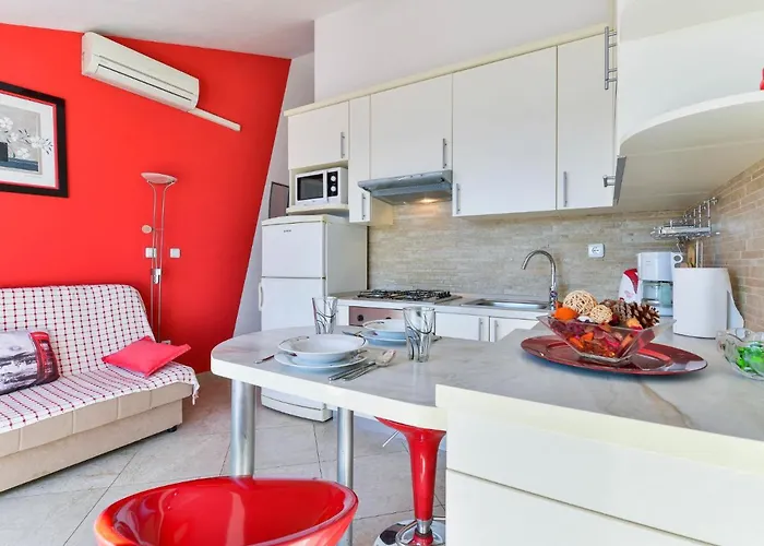 Appartamento Andjelka-6 By Interhome Traù